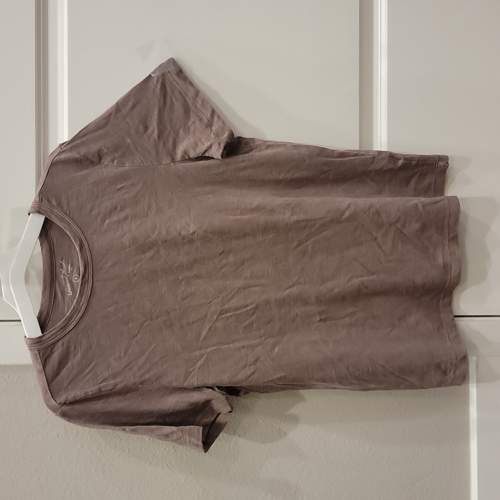 Women's Fitted Short Sleeve T-Shirt Color: Plum Tan.